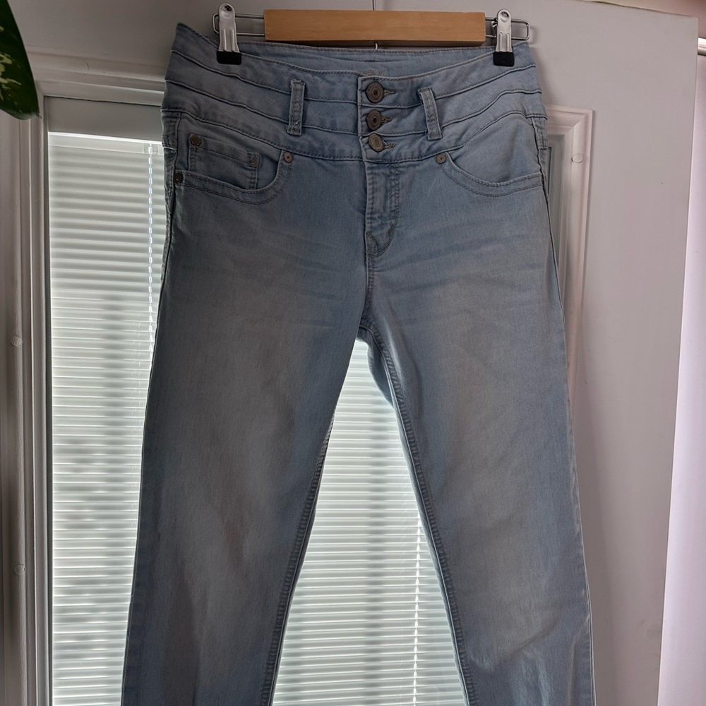 Wallflower jeans